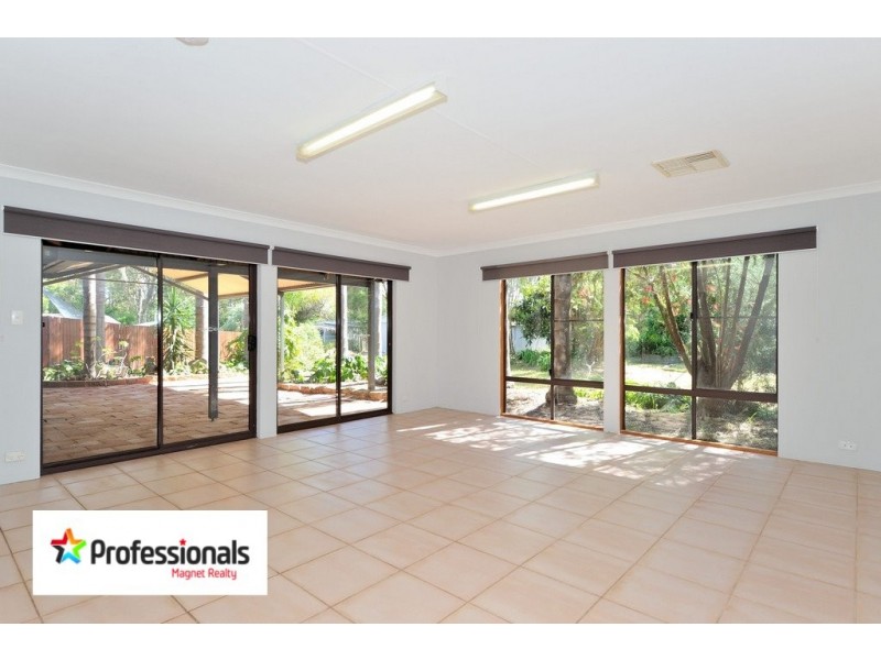 27 Dargin Street, Mount Helena WA 6082