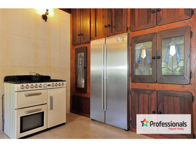 8 Ballymore Place, Gidgegannup WA 6083