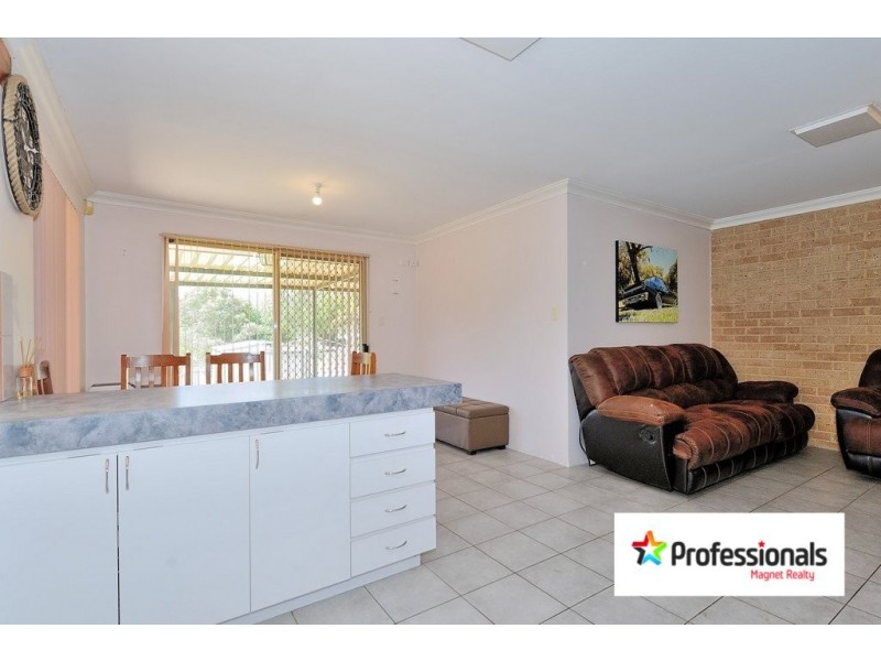 12 Honey Street, Mount Helena WA 6082