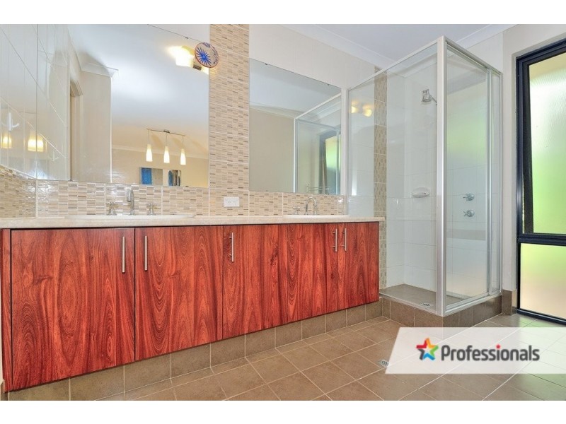 355 Samuel Street, Mount Helena WA 6082