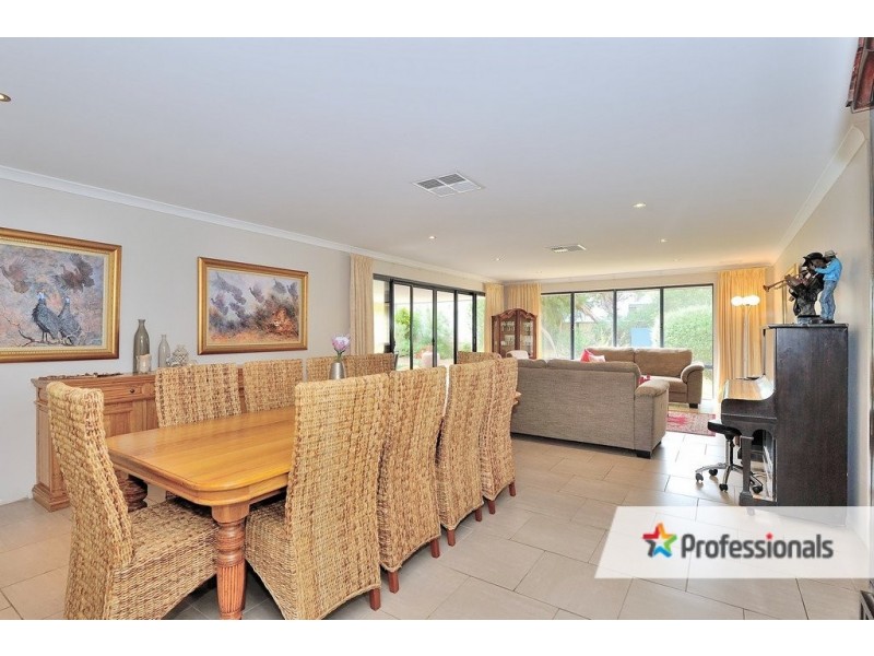 355 Samuel Street, Mount Helena WA 6082