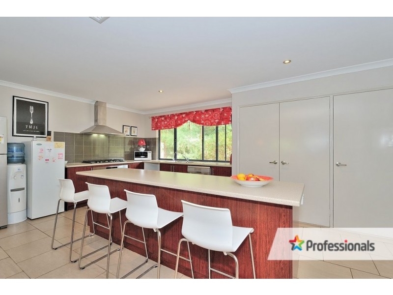 355 Samuel Street, Mount Helena WA 6082