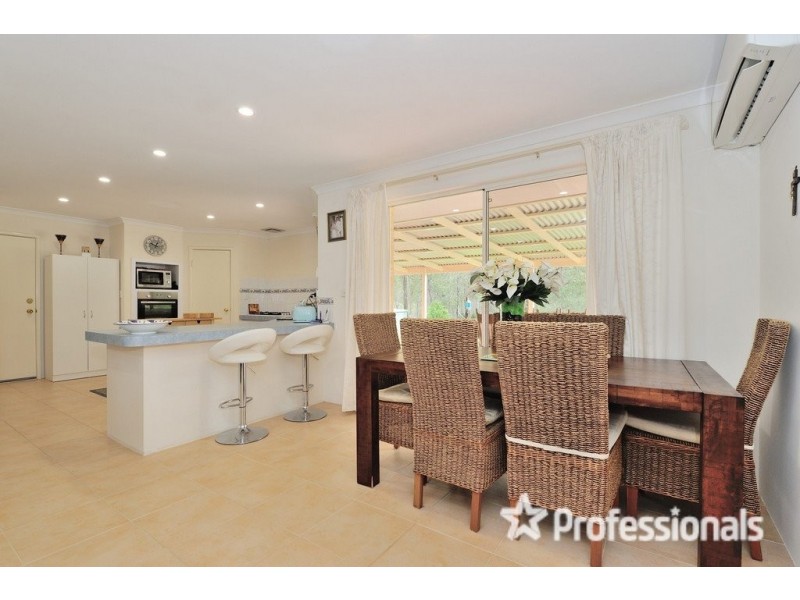 120 Woodlands Road, Stoneville WA 6081