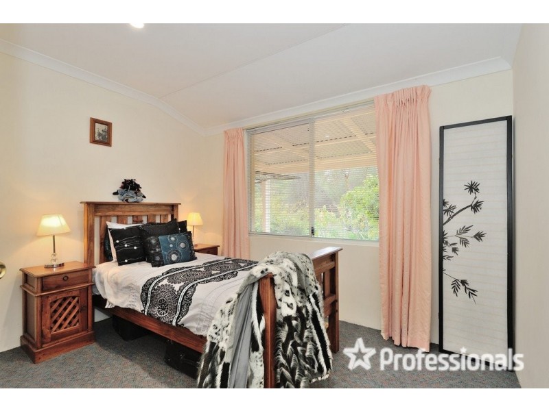 120 Woodlands Road, Stoneville WA 6081