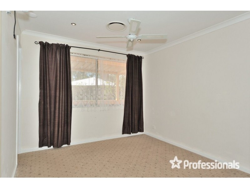 28 Painter Crescent, Mundaring WA 6073