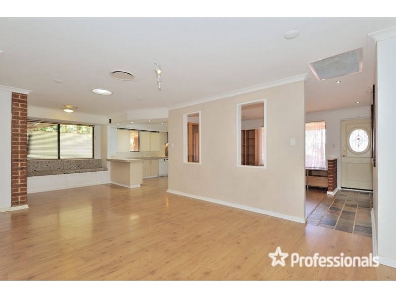 28 Painter Crescent, Mundaring WA 6073