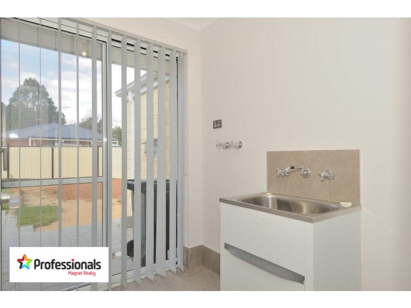 5 Godley Close, Mount Helena WA 6082