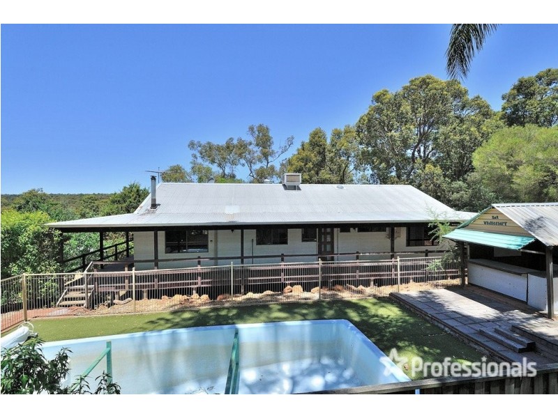 12 Royston Place, Mount Helena WA 6082