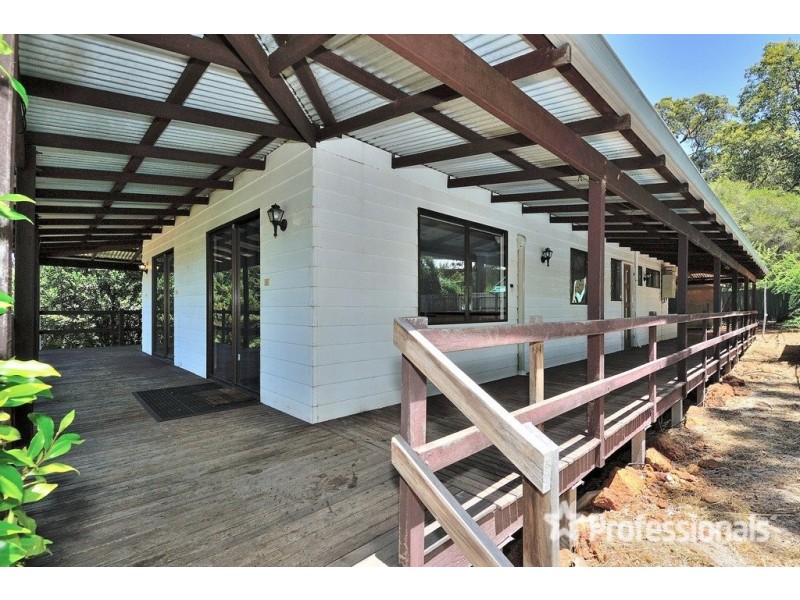 12 Royston Place, Mount Helena WA 6082