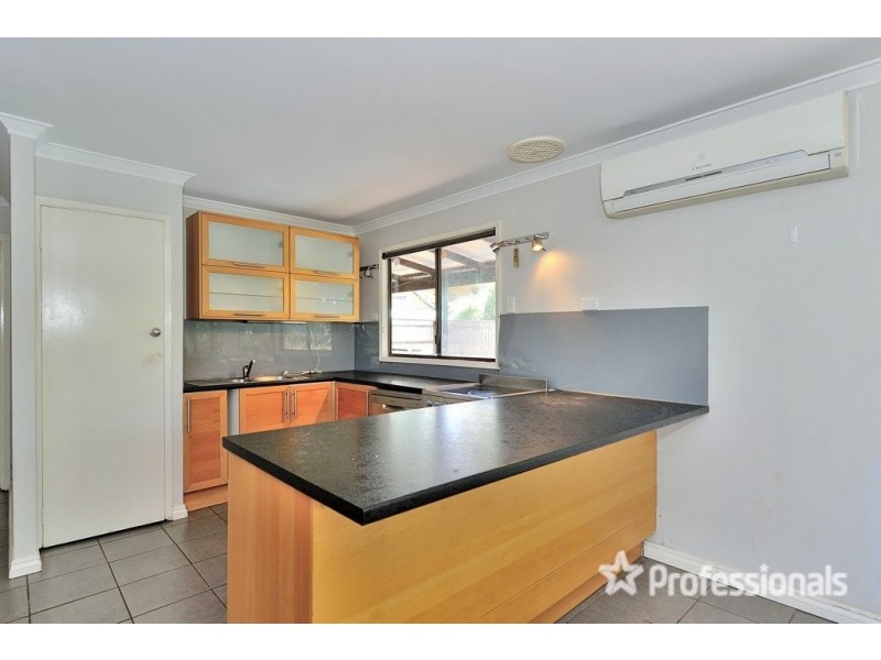 12 Royston Place, Mount Helena WA 6082