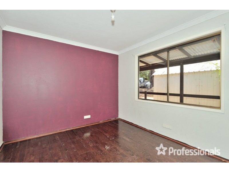 12 Royston Place, Mount Helena WA 6082