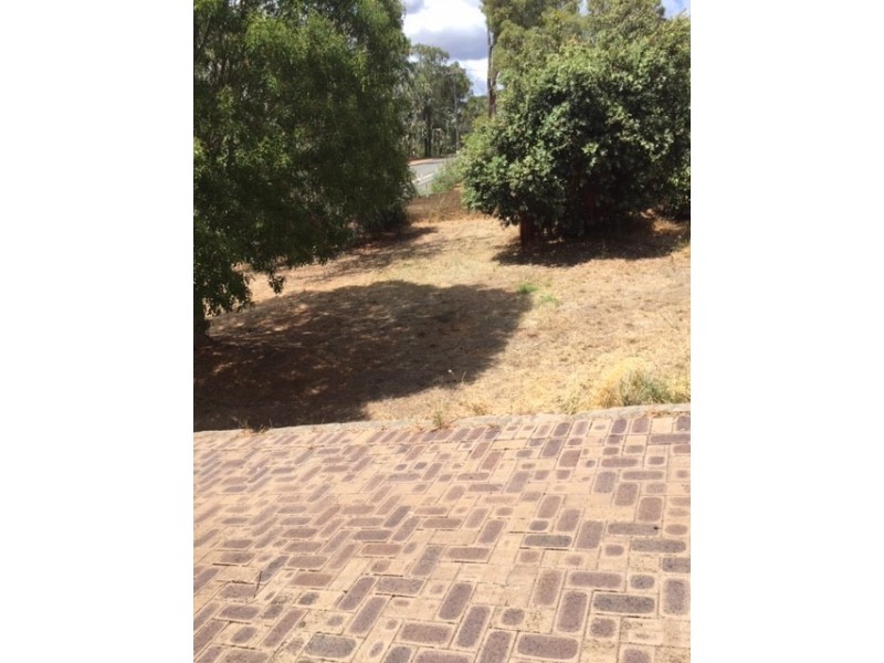 23 Clayden, Wooroloo WA 6558