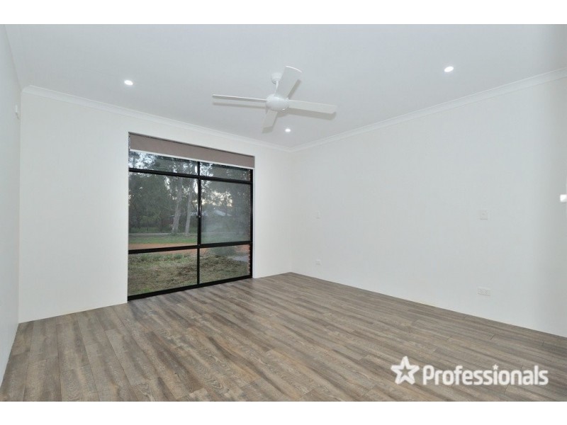 420 William Road, Mount Helena WA 6082