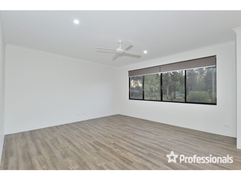 420 William Road, Mount Helena WA 6082