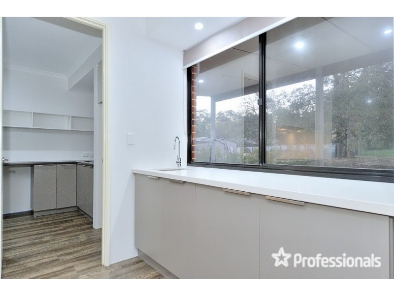 420 William Road, Mount Helena WA 6082