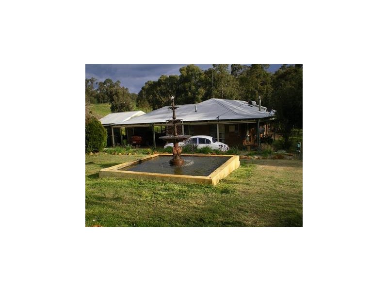 590 Walker, Mundaring WA 6073