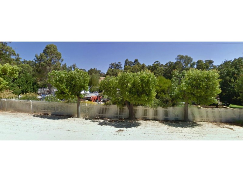 590 Walker, Mundaring WA 6073