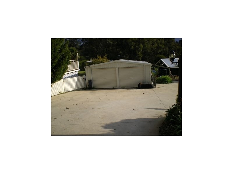 590 Walker, Mundaring WA 6073