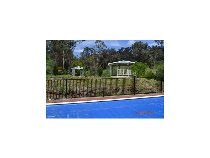 590 Walker, Mundaring WA 6073