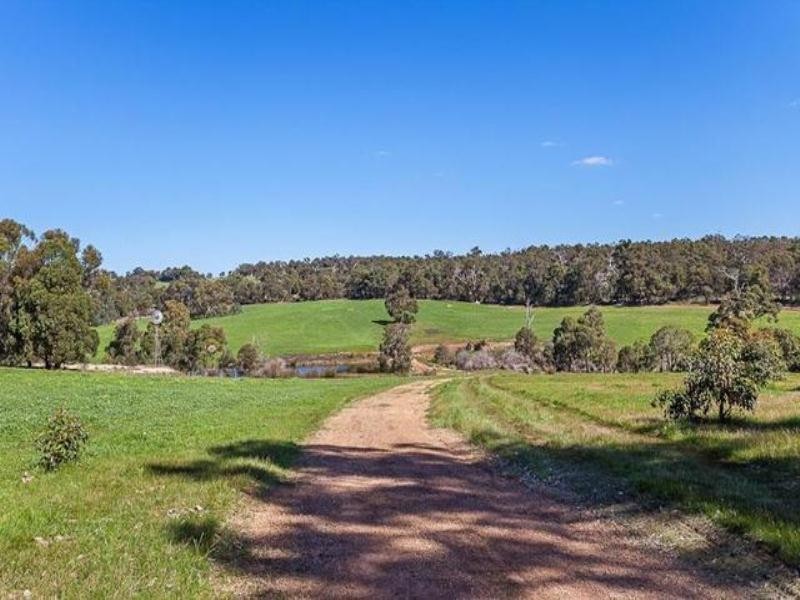 19 O’Brien Road, Gidgegannup WA 6083