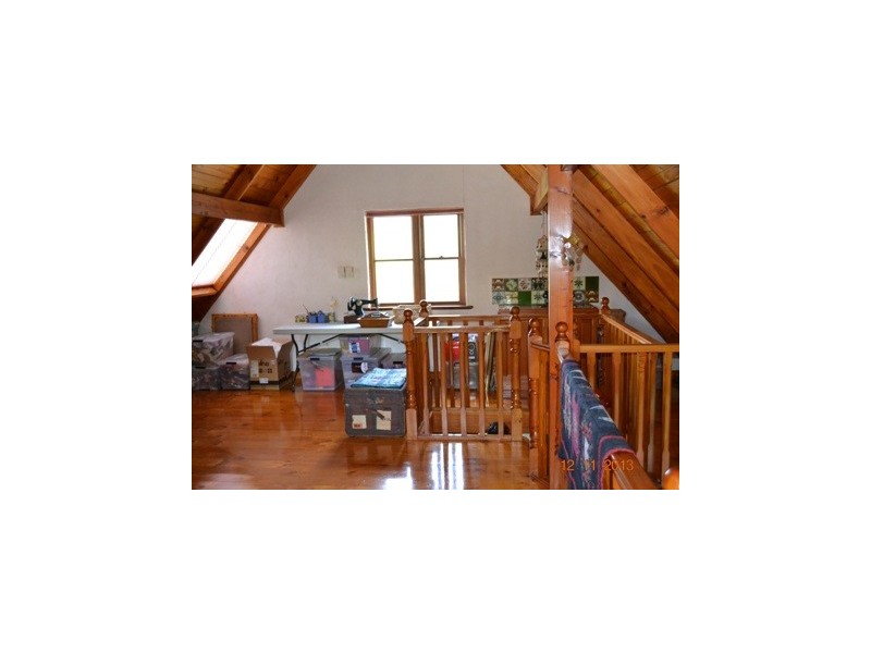 124 Hardey, Glen Forrest WA 6071