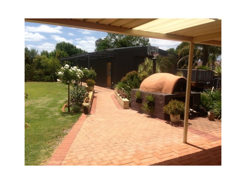 74 Chardonnay Drive, The Vines WA 6069