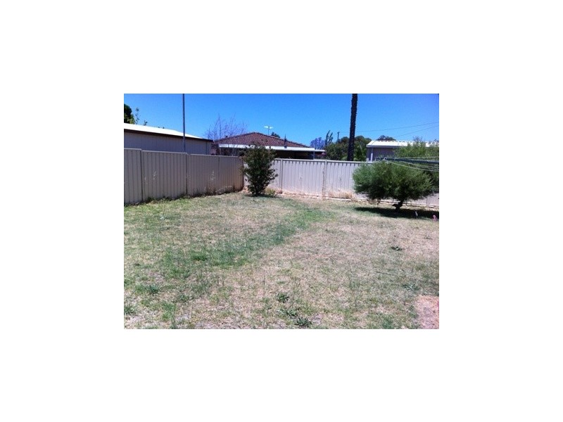 15 Roger, Midland WA 6056