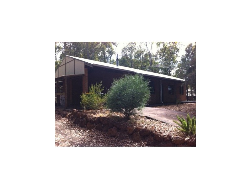 695 Forrest Avenue, Mundaring WA 6073