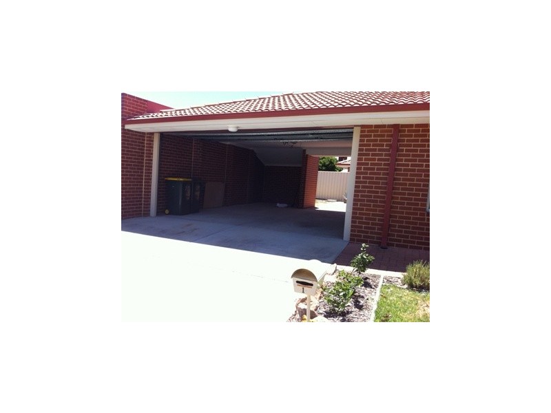 10 Mathoura, Midland WA 6056