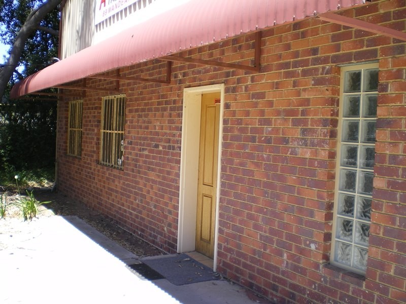 89 and 91 Wandeara Crescent, Mundaring WA 6073