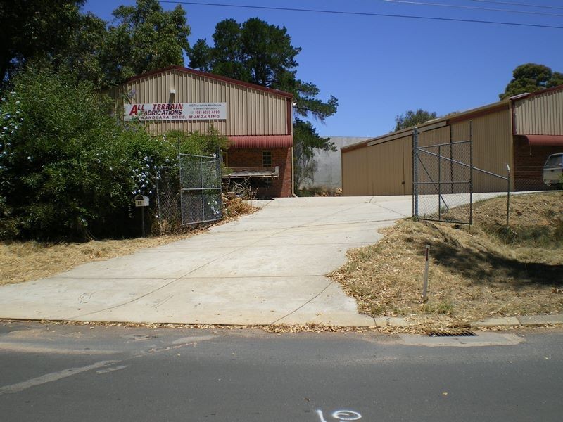 89 and 91 Wandeara Crescent, Mundaring WA 6073