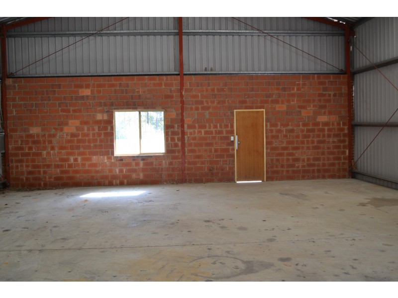 89 and 91 Wandeara Crescent, Mundaring WA 6073