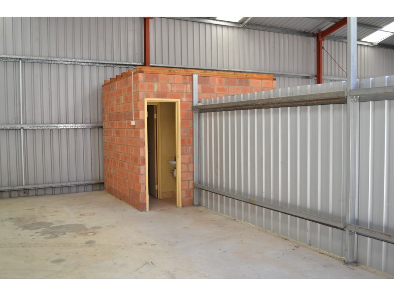 89 and 91 Wandeara Crescent, Mundaring WA 6073