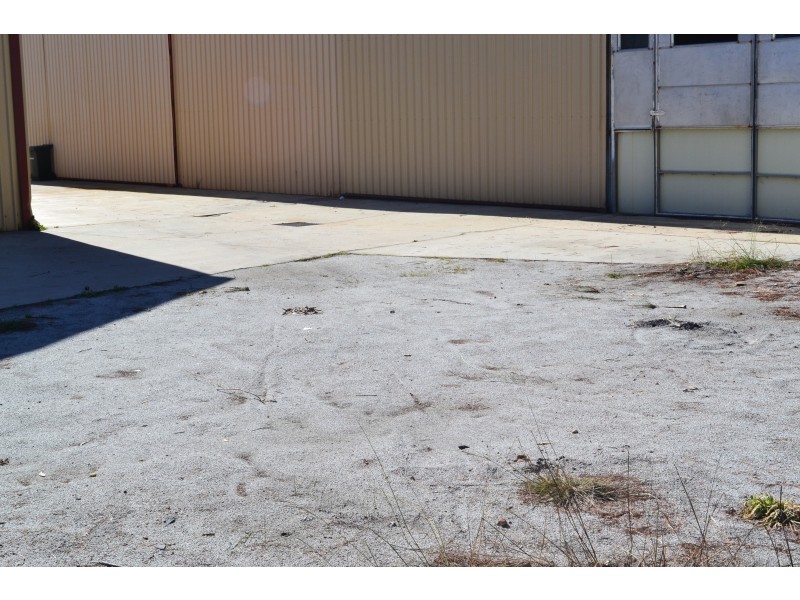 89 and 91 Wandeara Crescent, Mundaring WA 6073