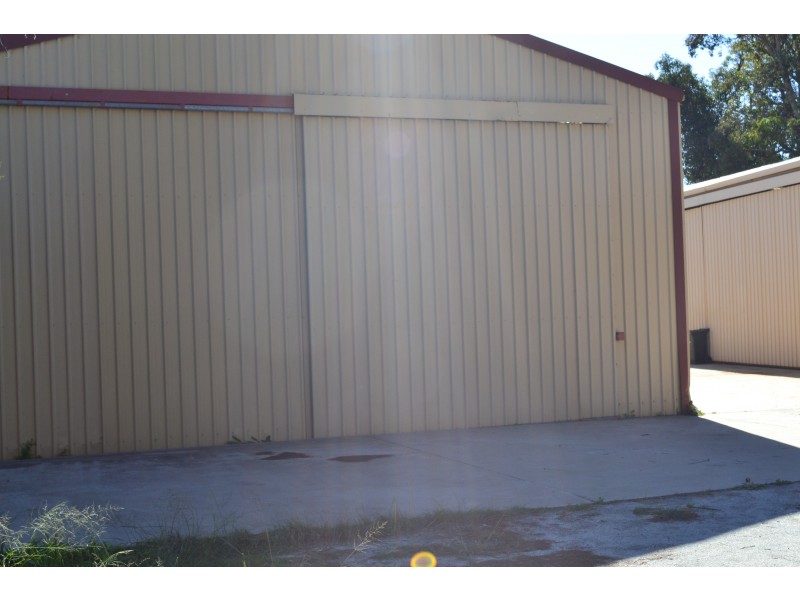 89 and 91 Wandeara Crescent, Mundaring WA 6073