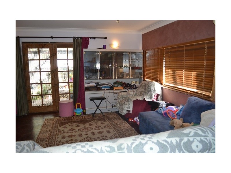 50 Sexton Street, Sawyers Valley WA 6074