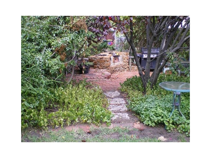 16 Byfield Road, Parkerville WA 6081