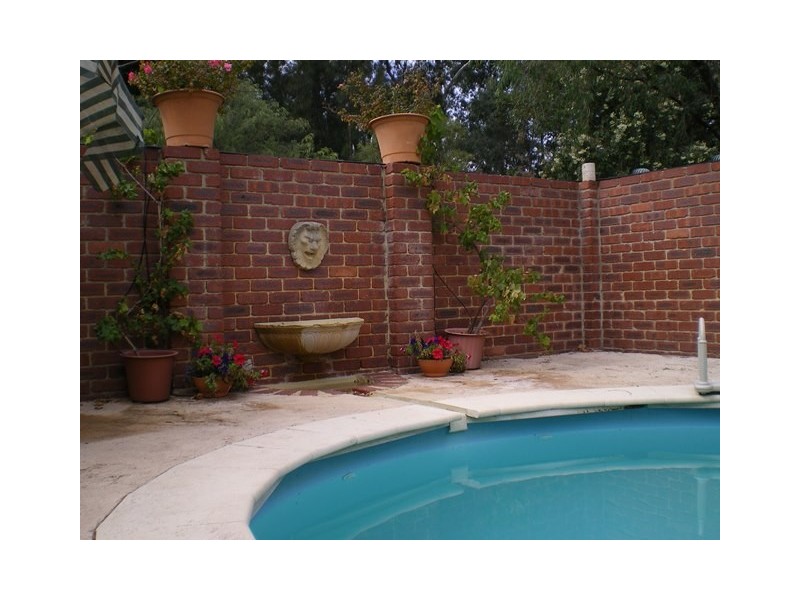 16 Byfield Road, Parkerville WA 6081