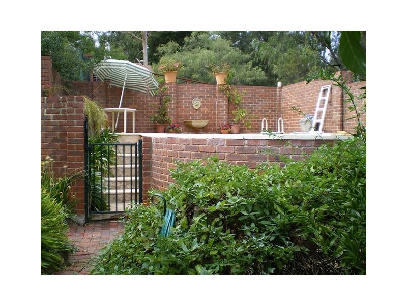 16 Byfield Road, Parkerville WA 6081