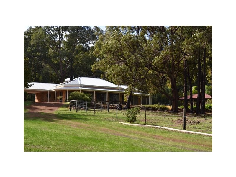 8 Hopedale Ridge, Gidgegannup WA 6083