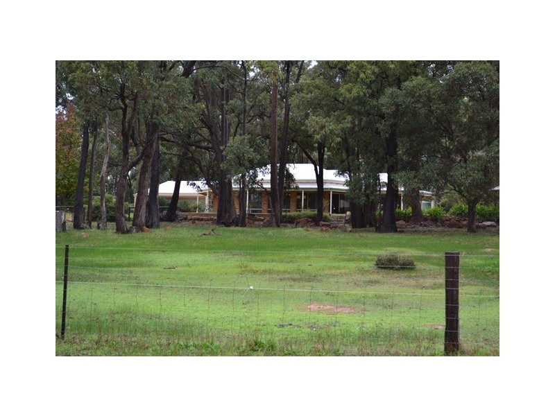 8 Hopedale Ridge, Gidgegannup WA 6083