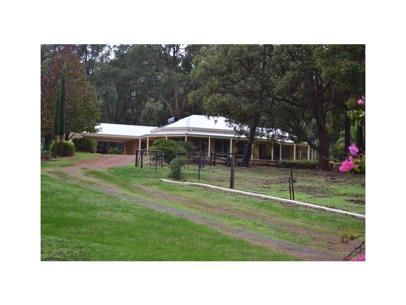 8 Hopedale Ridge, Gidgegannup WA 6083