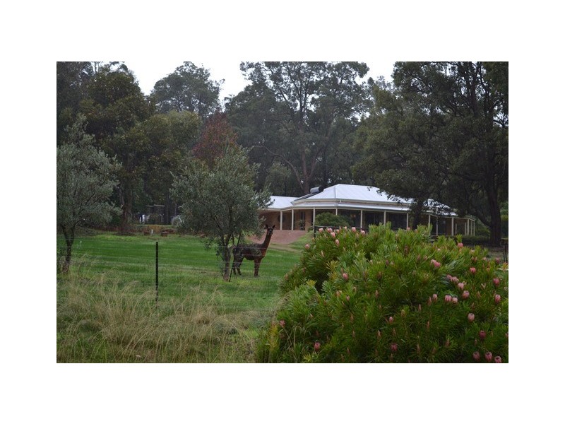 8 Hopedale Ridge, Gidgegannup WA 6083