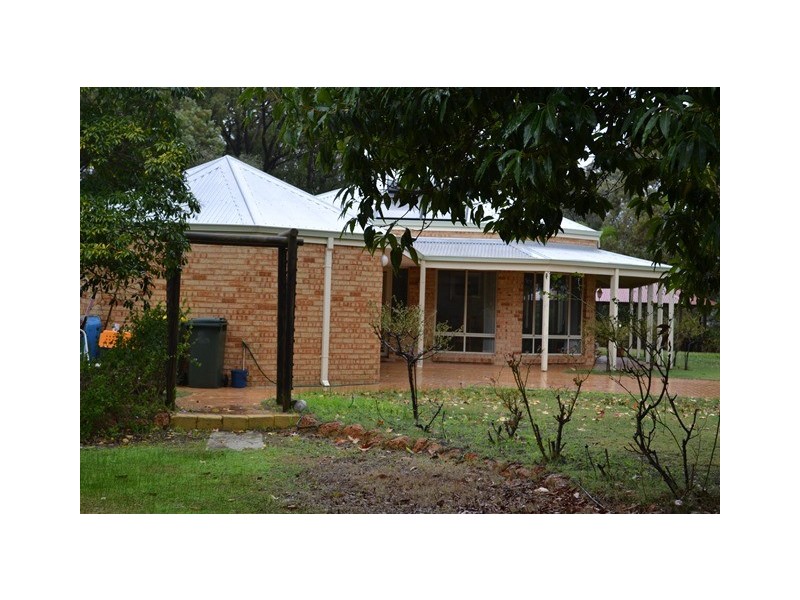 8 Hopedale Ridge, Gidgegannup WA 6083