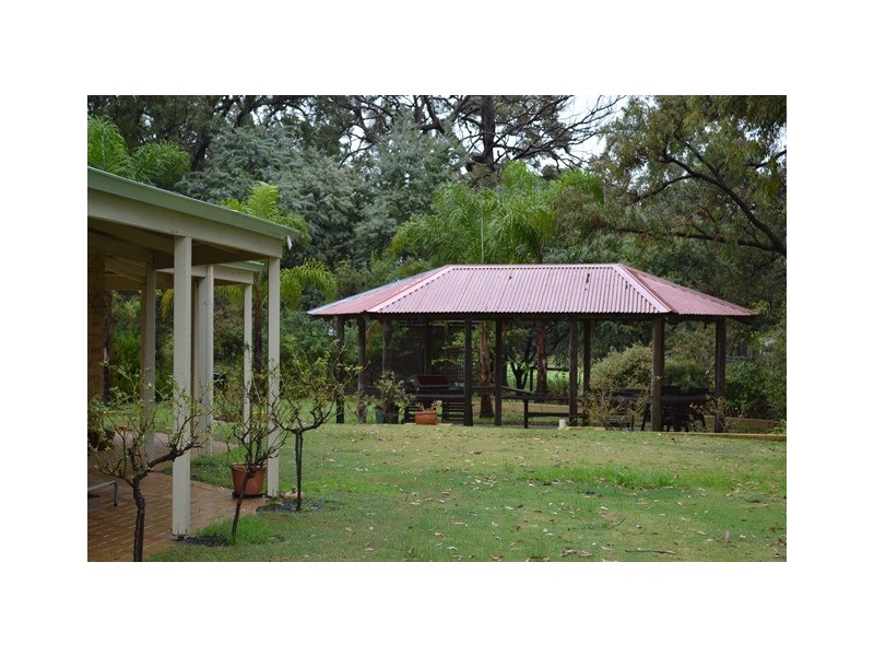 8 Hopedale Ridge, Gidgegannup WA 6083