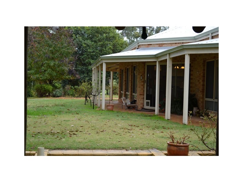 8 Hopedale Ridge, Gidgegannup WA 6083