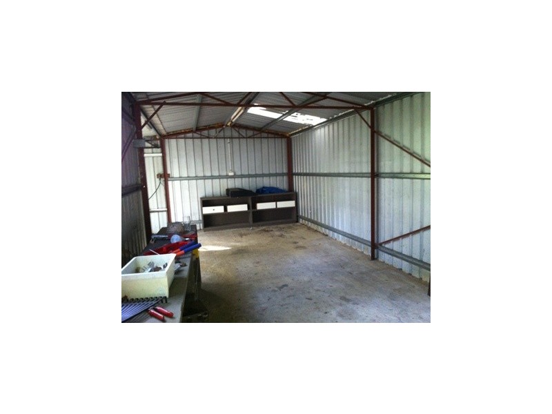 405 Dibble, Mount Helena WA 6082