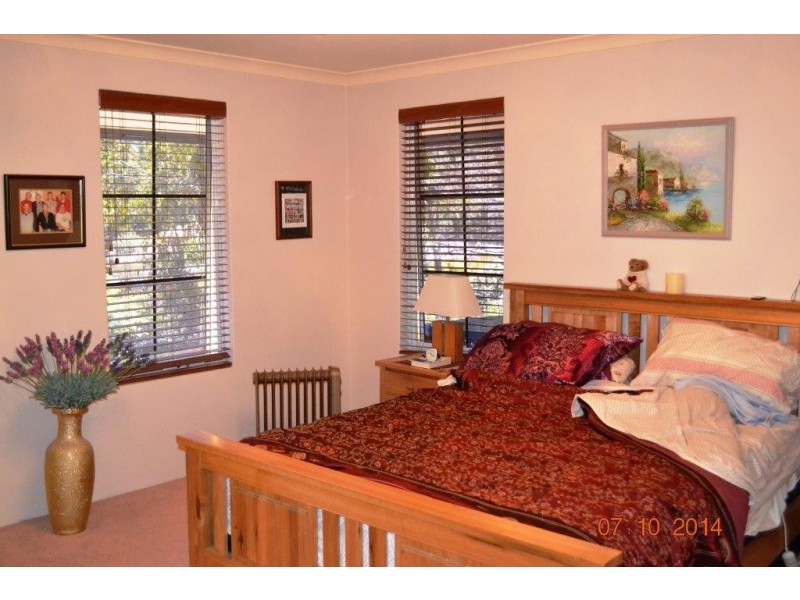 90 Karl Place, Mundaring WA 6073