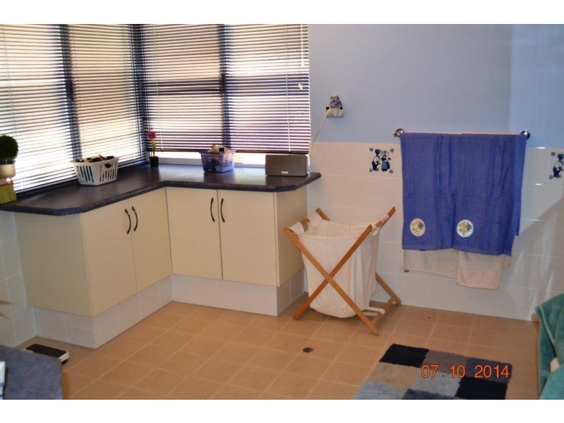 90 Karl Place, Mundaring WA 6073