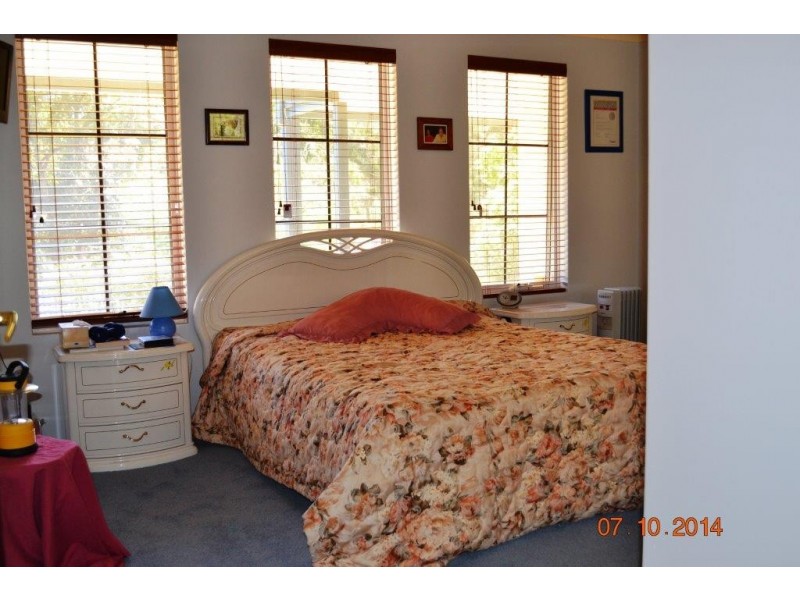 90 Karl Place, Mundaring WA 6073